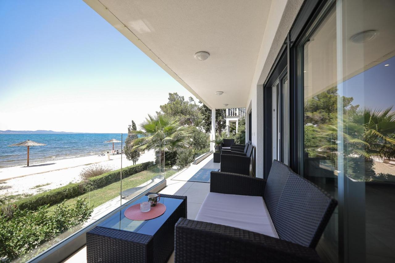 Paradise On The Beach Apartments Бибине Екстериор снимка