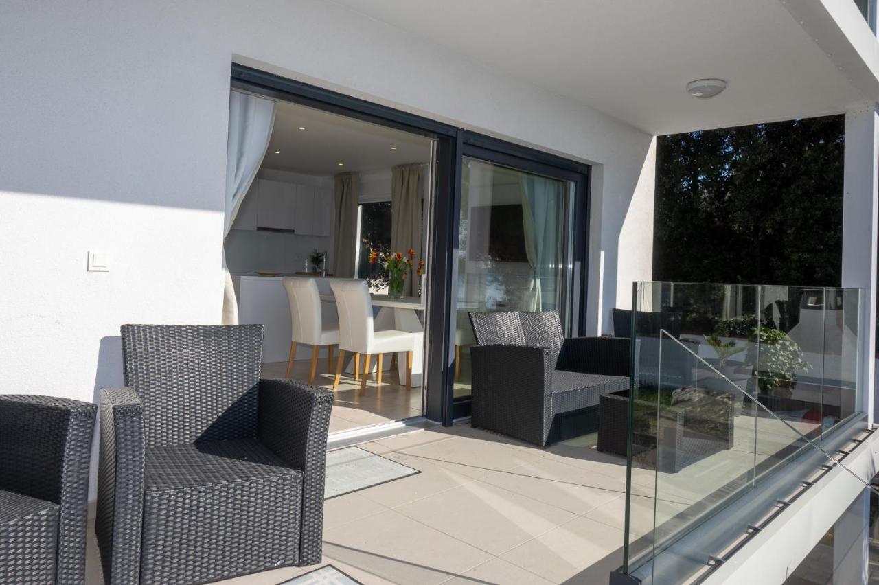 Paradise On The Beach Apartments Бибине Екстериор снимка