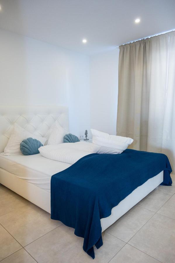 Paradise On The Beach Apartments Бибине Екстериор снимка