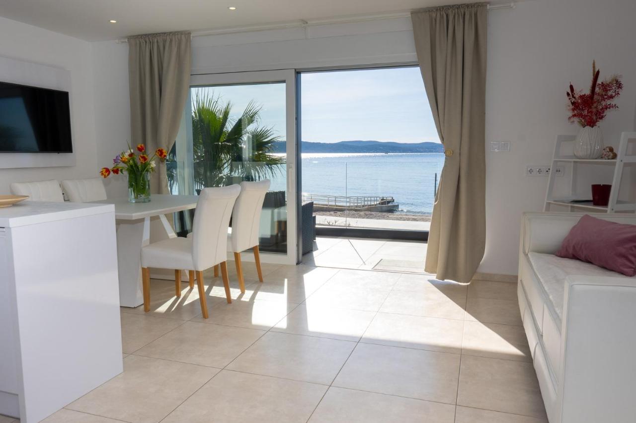 Paradise On The Beach Apartments Бибине Екстериор снимка